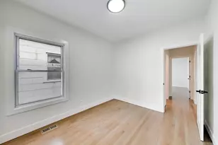 4911 W Argyle St, Chicago, IL 60630 - Photo 23