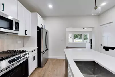 4911 W Argyle Street, Chicago, IL 60630 - Photo 13