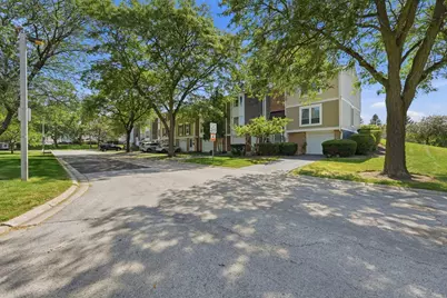 1996 Holbrook Lane, Hoffman Estates, IL 60194 - Photo 35