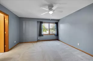446 S Wenbriar Square, Addison, IL 60101 - Photo 23