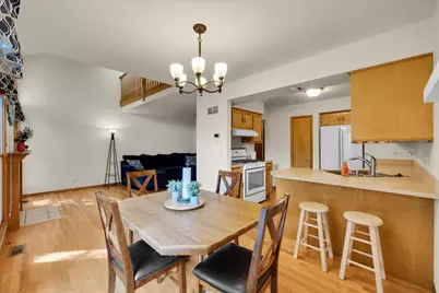 446 S Wenbriar Square, Addison, IL 60101 - Photo 13