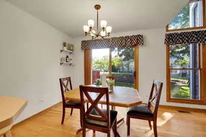 446 S Wenbriar Square, Addison, IL 60101 - Photo 17