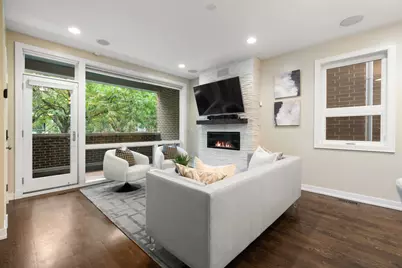 1536 W Walton Street #1, Chicago, IL 60642 - Photo 3