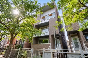 1536 W Walton St, Chicago, IL 60642 - Photo 1