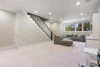 1536 W Walton Street #1, Chicago, IL 60642 - Photo 25