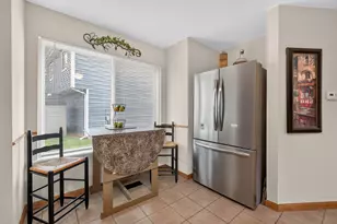 23 Linden Ct, South Elgin, IL 60177 - Photo 9