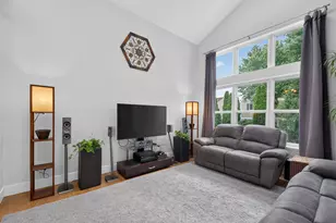 23 Linden Ct, South Elgin, IL 60177 - Photo 5