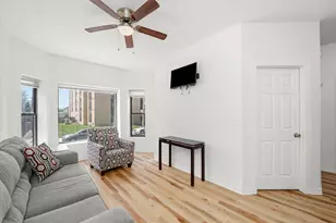 348 E 41st St, Chicago, IL 60653 - Photo 3