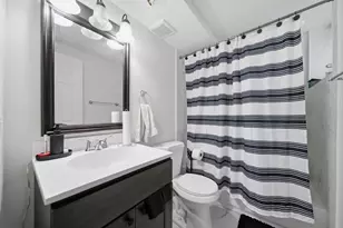 348 E 41st St, Chicago, IL 60653 - Photo 13