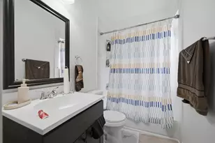 348 E 41st St, Chicago, IL 60653 - Photo 11