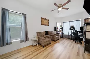 348 E 41st St, Chicago, IL 60653 - Photo 3