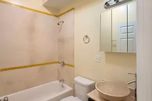 1527 E 66th Pl, Chicago, IL 60637 - Photo 15
