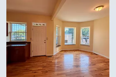 1527 E 66th Place, Chicago, IL 60637 - Photo 19