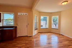 1527 E 66th Pl, Chicago, IL 60637 - Photo 19