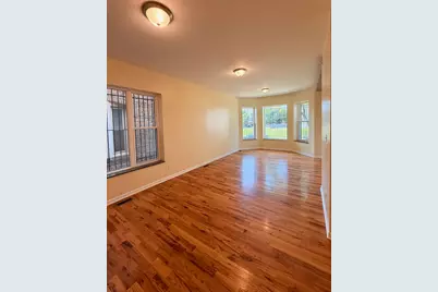 1527 E 66th Place, Chicago, IL 60637 - Photo 11