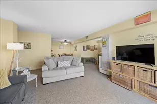 2211 S Stewart Ave, Lombard, IL 60148 - Photo 3