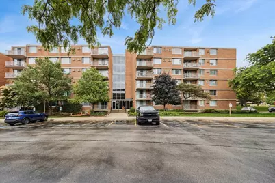 2211 S Stewart Avenue #6D, Lombard, IL 60148 - Photo 1