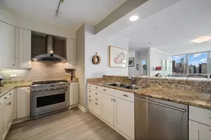1201 S Prairie Ave, Chicago, IL 60605 - Photo 9