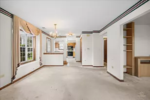 200 Westminster Ct, Schaumburg, IL 60193 - Photo 5