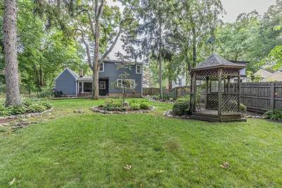 834 Forest Avenue, Elgin, IL 60120 - Photo 27