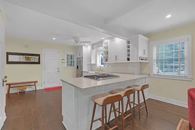 834 Forest Avenue, Elgin, IL 60120 - Photo 9