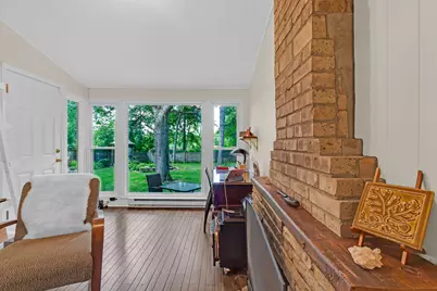 834 Forest Avenue, Elgin, IL 60120 - Photo 13