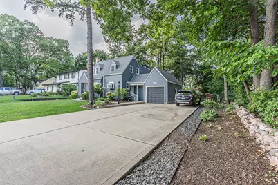 834 Forest Avenue, Elgin, IL 60120 - Photo 29