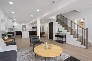2456 W Huron St, Chicago, IL 60612 - Photo 5