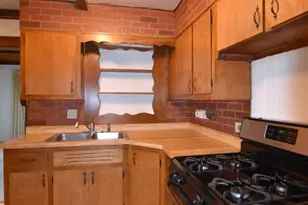 445 N Gerard Ave, Villa Park, IL 60181 - Photo 7