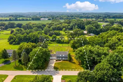 40W679 White Fence Way, Saint Charles, IL 60175 - Photo 3
