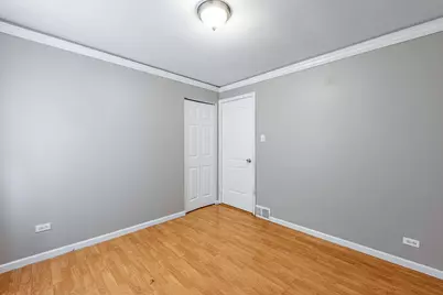 647 Forsythe Avenue, Calumet City, IL 60409 - Photo 5