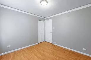 647 Forsythe Ave, Calumet City, IL 60409 - Photo 5