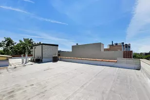 1927 W Irving Park Rd, Chicago, IL 60613 - Photo 29