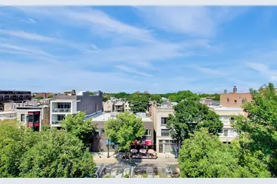 1927 W Irving Park Road #4, Chicago, IL 60613 - Photo 31