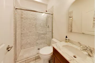 1927 W Irving Park Road #4, Chicago, IL 60613 - Photo 25