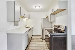 6000 N Winthrop Ave, Chicago, IL 60660 - Photo 9