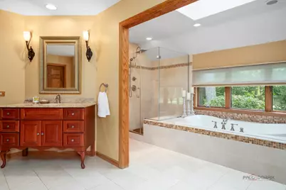 5520 Hilltop Lane, Libertyville, IL 60048 - Photo 29