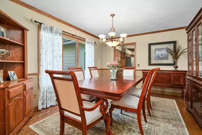5520 Hilltop Lane, Libertyville, IL 60048 - Photo 11