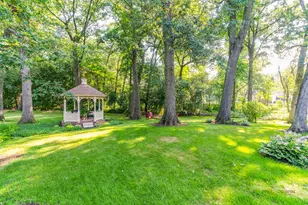 5520 Hilltop Ln, Libertyville, IL 60048 - Photo 59