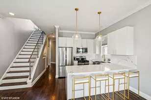 2440 W Cortez St, Chicago, IL 60622 - Photo 9