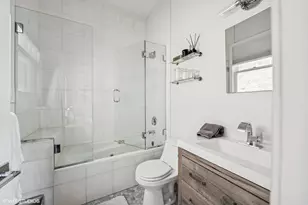 2440 W Cortez St, Chicago, IL 60622 - Photo 13