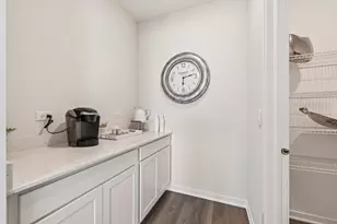 292 Snowdrop Ln, Elgin, IL 60124 - Photo 11