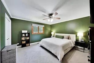 2147 Green Valley Rd, Darien, IL 60561 - Photo 9