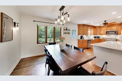 2147 Green Valley Road, Darien, IL 60561 - Photo 5