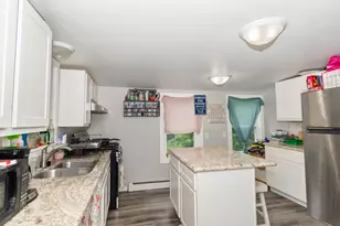 307 S Hickory St, Wenona, IL 61377 - Photo 9