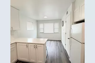2433 N 78th Avenue #2, Elmwood Park, IL 60707 - Photo 5