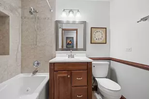 11S634 McGrath Ln, Naperville, IL 60564 - Photo 13