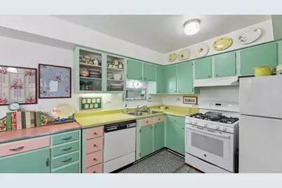 608 Waterford Road #1B, Schaumburg, IL 60193 - Photo 9