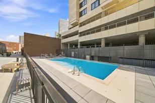 5201 S Cornell Ave, Chicago, IL 60615 - Photo 5