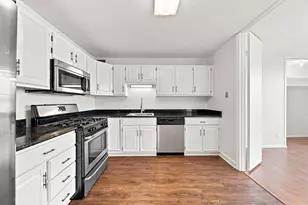 5201 S Cornell Ave, Chicago, IL 60615 - Photo 11